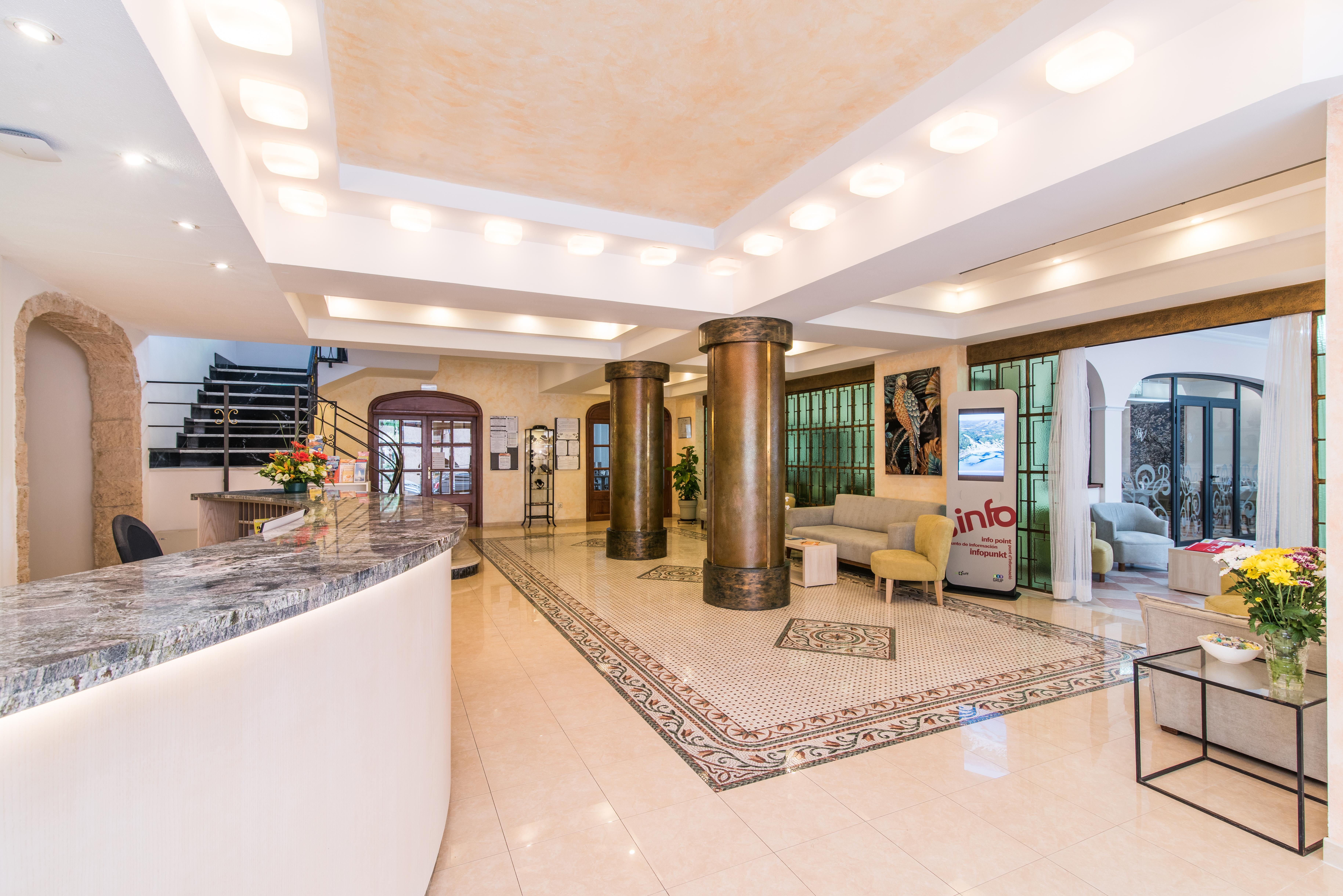 קאלה ראטג'אדה Hotel Baviera מראה חיצוני תמונה